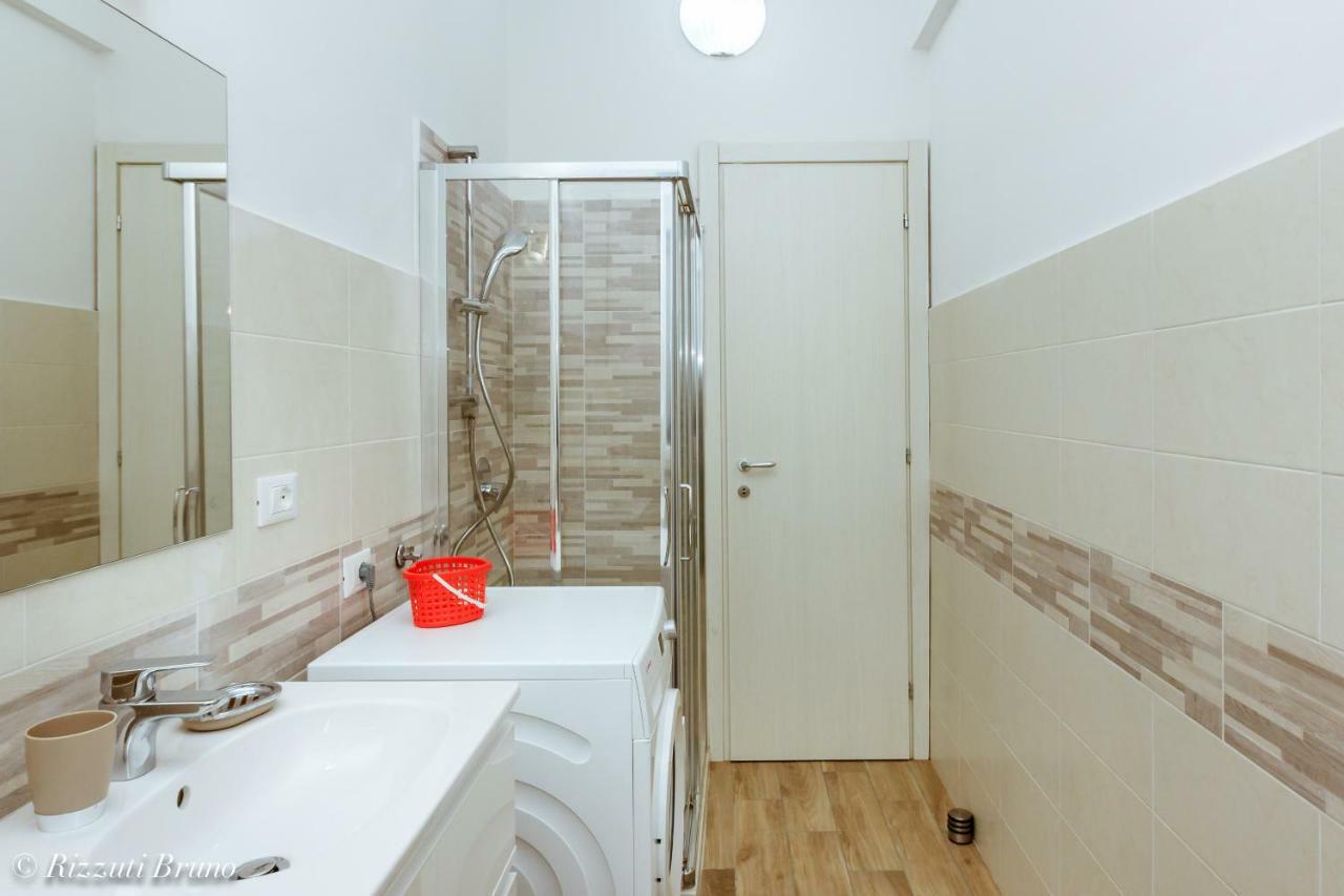 Happy House Apartment Savona Exterior photo